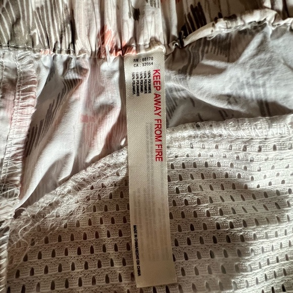 NWT FP Movement Free People into the wild Printed Mid Rise Shorts size XS - Picture 12 of 15